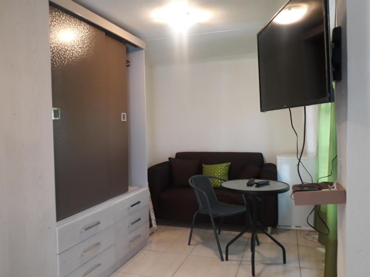 Thula Du Estate - One Bed Apartment Мбабане Екстериор снимка